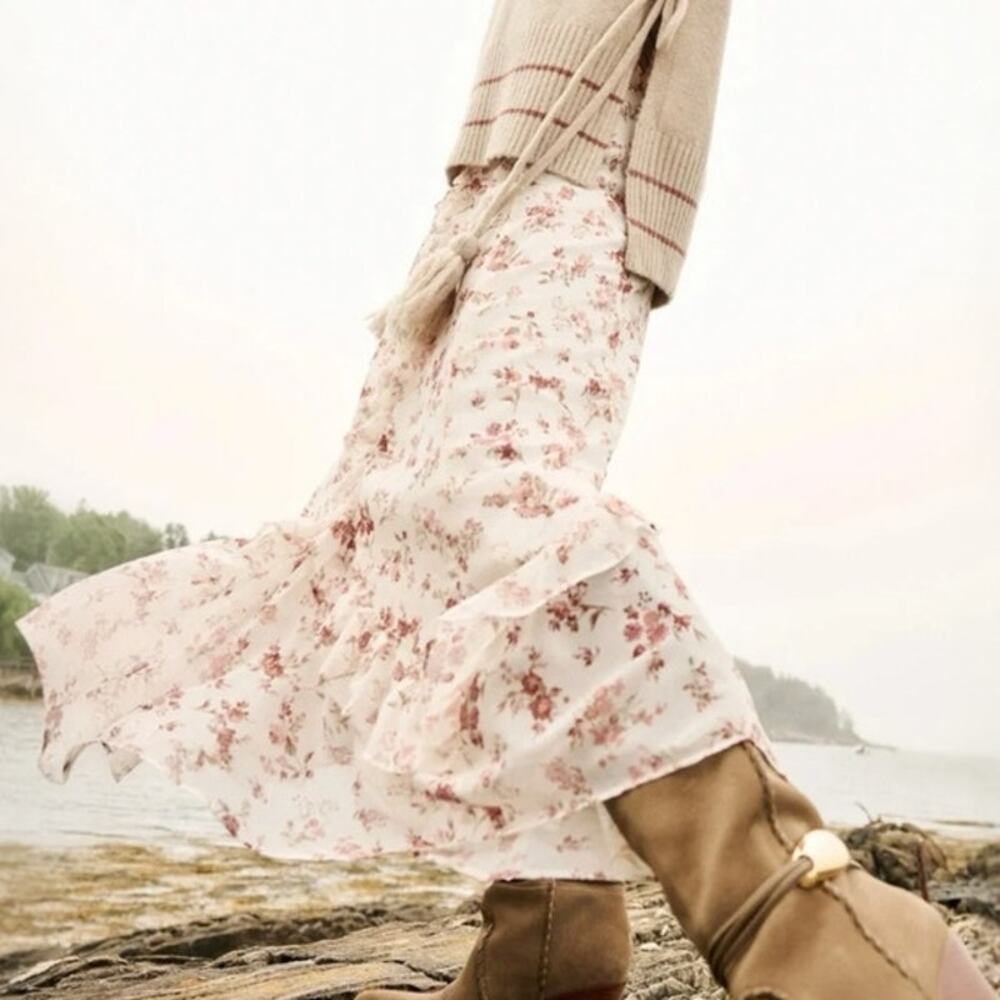 XL | Altar'd State | NWOT | Floral Skirt